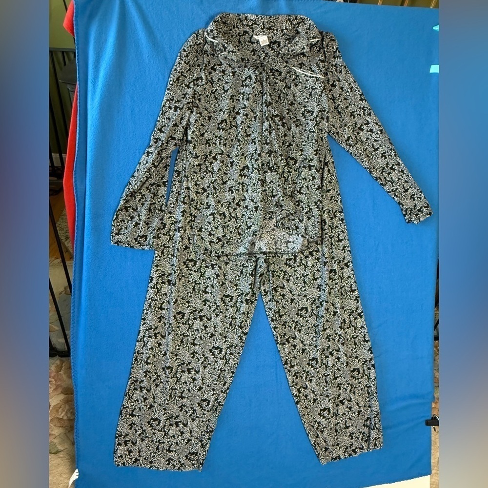 Liz Claiborne 2 Pc Pajama Set Womens Sz XL Black & White Floral